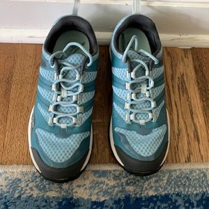 Columbia Blue Hiking Shoes womens size 9.5